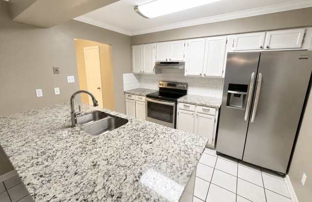 Shreveport Townhome! Gallery 4