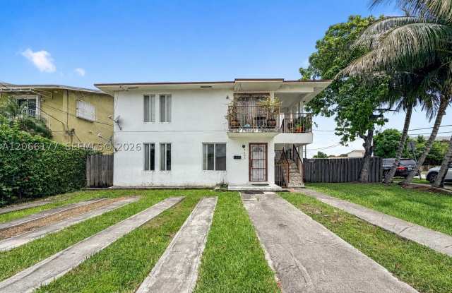 9103 SW 38th St photos photos