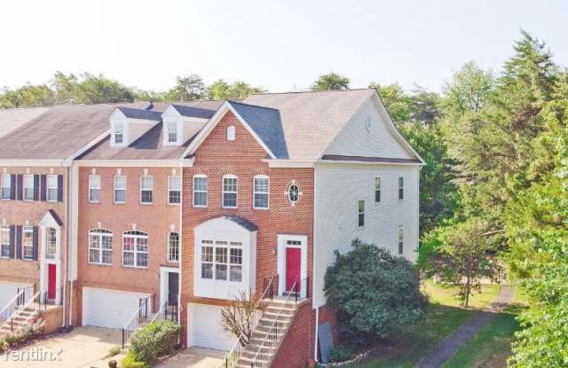 7302 Hampton Manor Pl - 7302 Hampton Manor Place, Springfield, VA 22150
