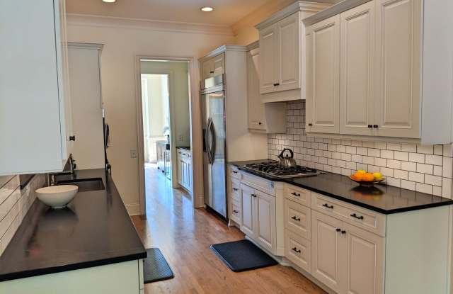508 Mammoth Oaks Drive Gallery 4