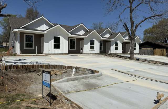 1606 West 5th Street - 1606 West 5th Street, Caldwell, TX 77836 1606 West 5th Street - 1606 West 5th Street, Caldwell, TX 77836