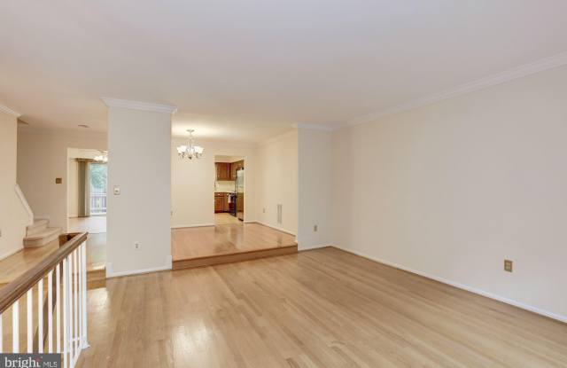 7748 SHOOTINGSTAR DRIVE Gallery 3