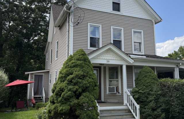 28 Davis Street Gallery 2