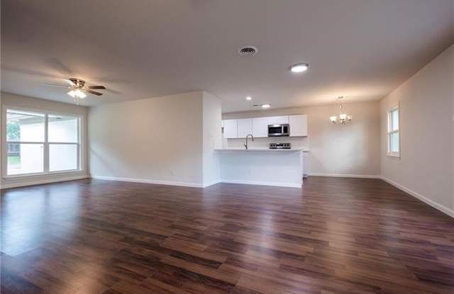 1226 Dearborn Drive Gallery 4