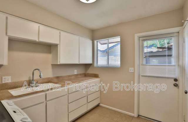 2323 S. College Ave. photos photos