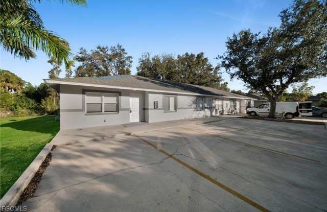 1407 SE 24th Avenue unit: 1 photos photos