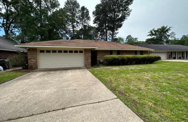 Southern Homes, 3 Bed, 2 Bath WITH Pool! photos photos