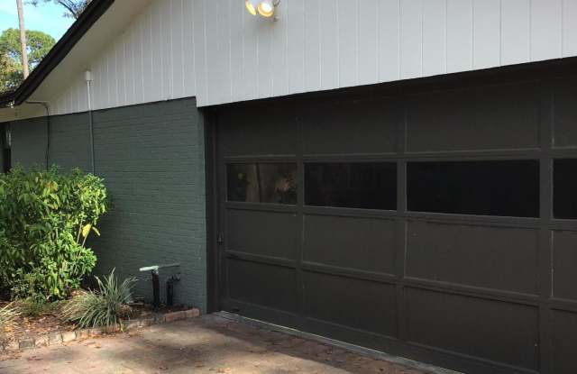 213 FLEMING FOREST LN Gallery 2