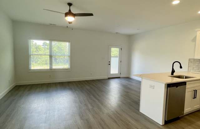 136 Independence Lane Gallery 3
