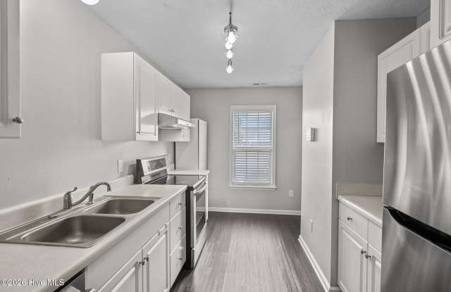 225 John Court Gallery 4
