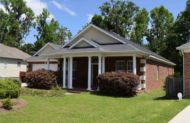 5654 BURNSIDE - 5654 Burnside Circle, Tallahassee, FL 32312