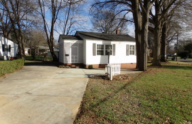 301 Dover Avenue - 301 Dover Avenue, Charlotte, NC 28209