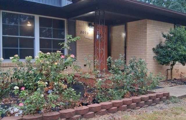 2008 Longview Dr Gallery 2
