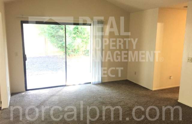 9282 Corinthian Circle Gallery 4