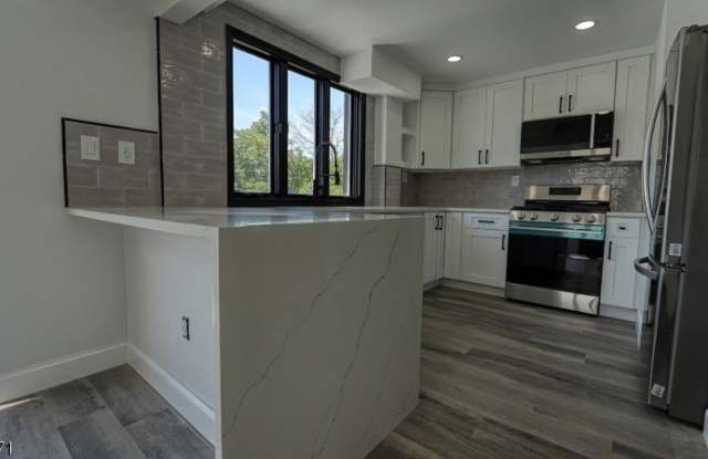 20 Anderson Hill Rd Gallery 3
