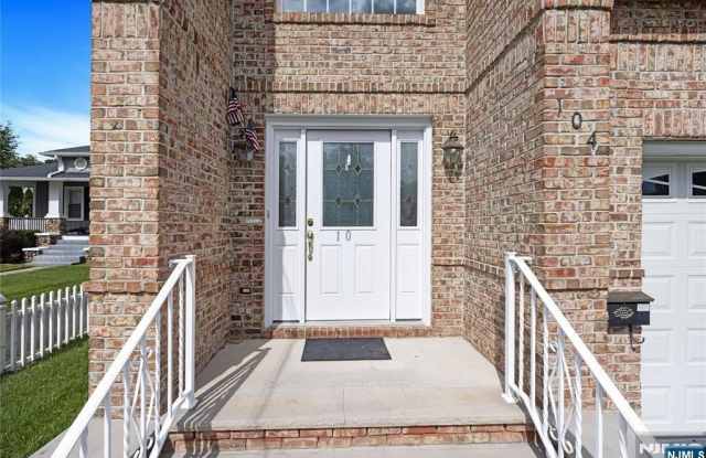 104 Larch Avenue Gallery 4