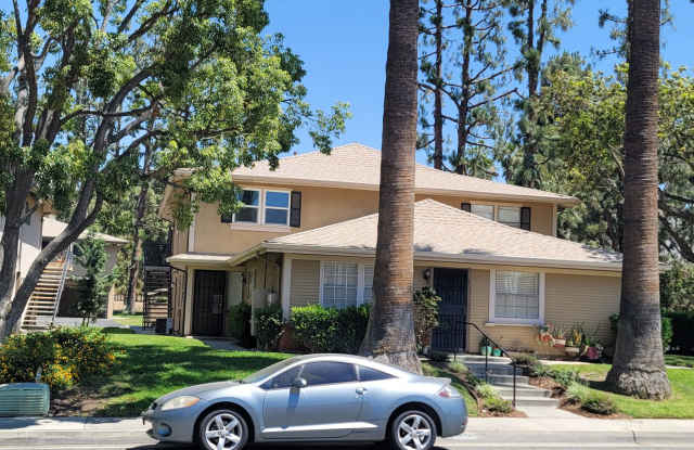 Spacious 2 Bedroom Condo/ Nicely Renovated in Azusa photos photos