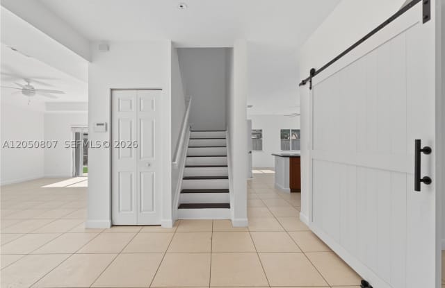 22963 SW 113th Psge Gallery 3