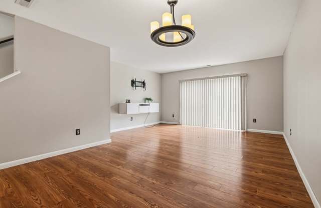 330 College Park Drive - 1 Gallery 4