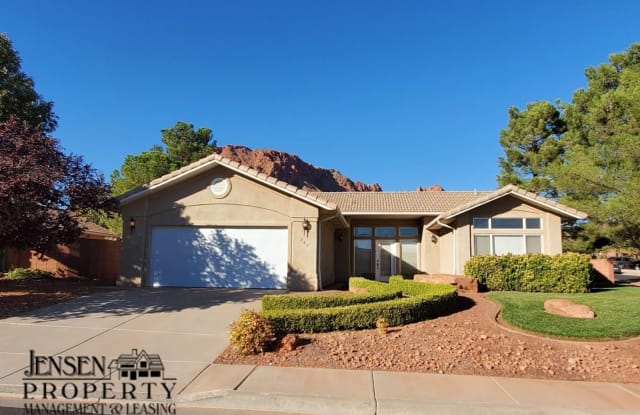 387 East 60 South - 387 East 60 South, Ivins, UT 84738