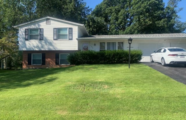 1290 Oak Bark Dr - 1290 Oak Bark Drive, St. Louis County, MO 63146