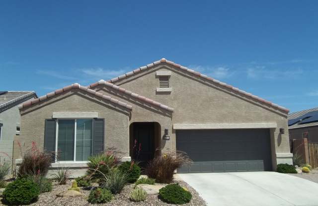 Stunning Fully furnished home 3 bed 2.5 baths 2056 sq ft w/heated pool!!! Must see will rent fast! photos photos