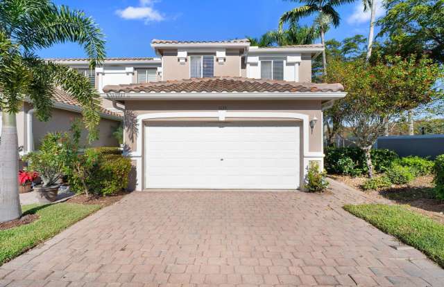 Beautiful Townhome 3beds 2 1/2 baths in Fort Myers ( gated community ) - 3179 Antica Street, Fort Myers, FL 33905