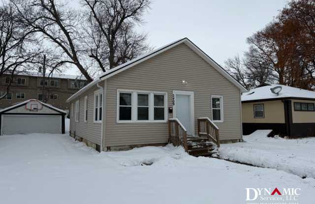 4+ Bedroom, 2 Bath House By Augustana and USF photos photos