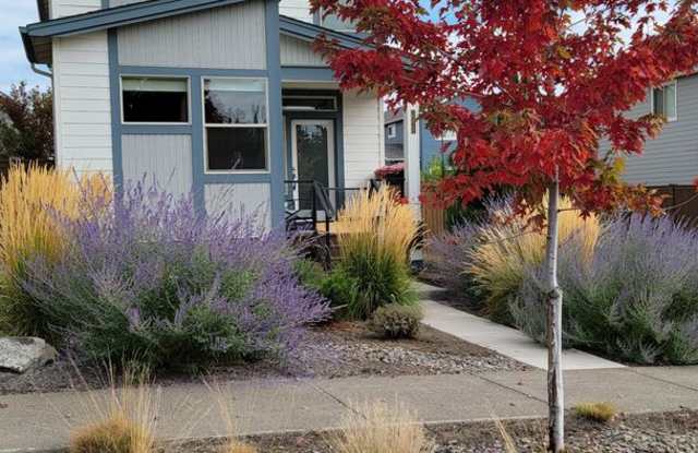 3 bedroom 2.5 bath home in The Bridges, with office/den on the main level photos photos