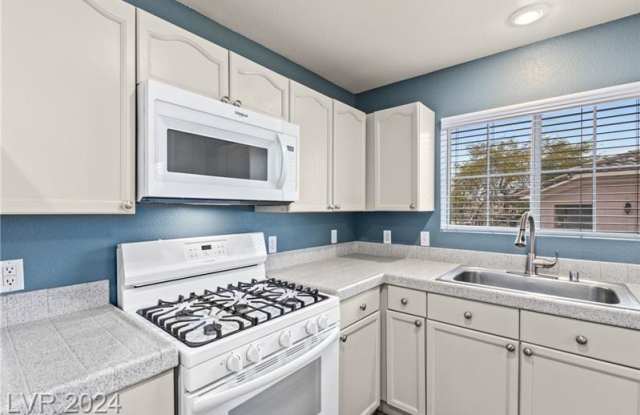 352 Amber Pine Street #201 - 1 Gallery 3