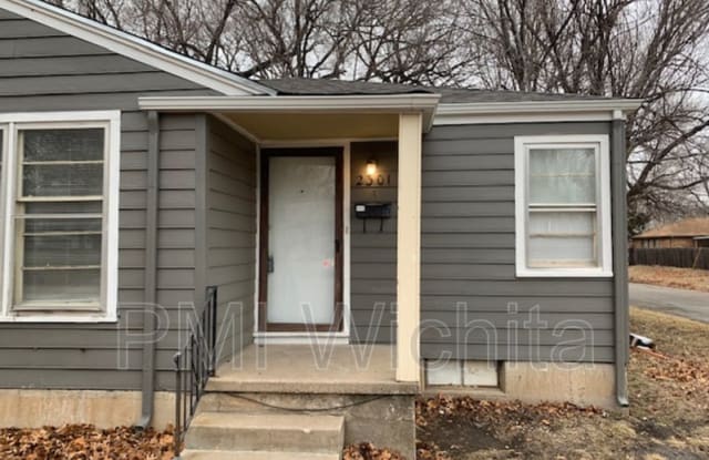 2301 S Belmont St photos photos