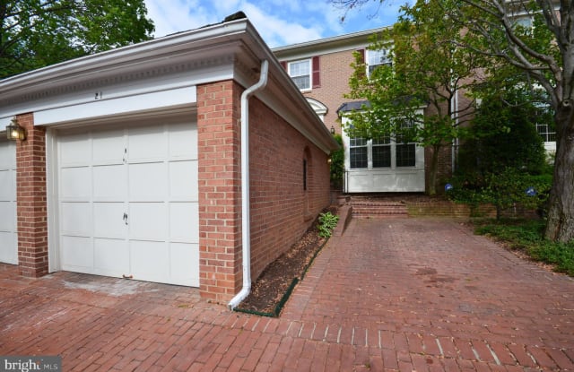 21 MAPLEWOOD PARK COURT - 21 Maplewood Park Court, Bethesda, MD 20814