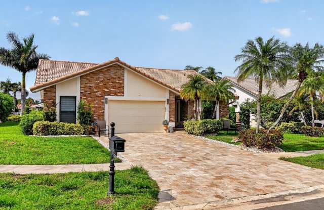 10065 Camelback Lane Gallery 2