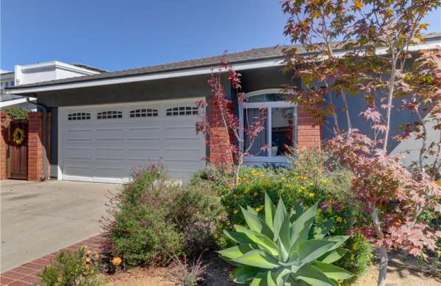 130 The Masters Circle - 130 the Masters Circle, Costa Mesa, CA 92626