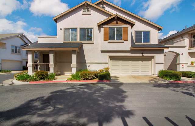 Spacious Townhome | Desirable Orange Location - 3405 East Hammond Circle, Orange, CA 92869 Spacious Townhome | Desirable Orange Location - 3405 East Hammond Circle, Orange, CA 92869