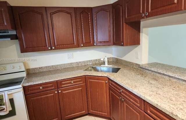 1700 NW 58th Ter photos photos