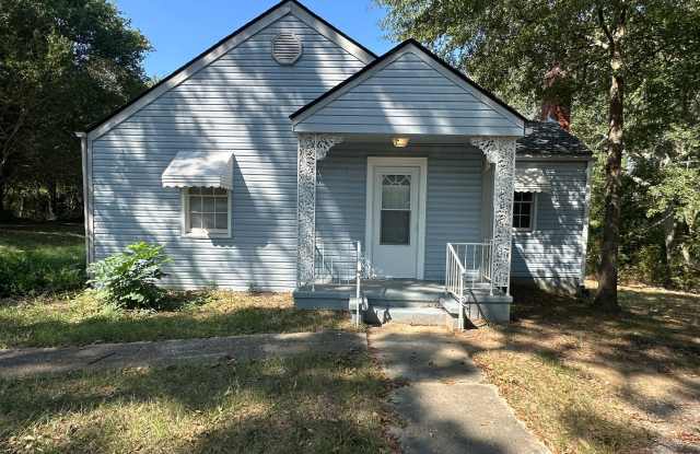 2 Bedroom 1 bathroom house! Gallery 1