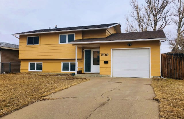 509 22nd Ave NE - 509 22nd Avenue Northeast, Great Falls, MT 59404