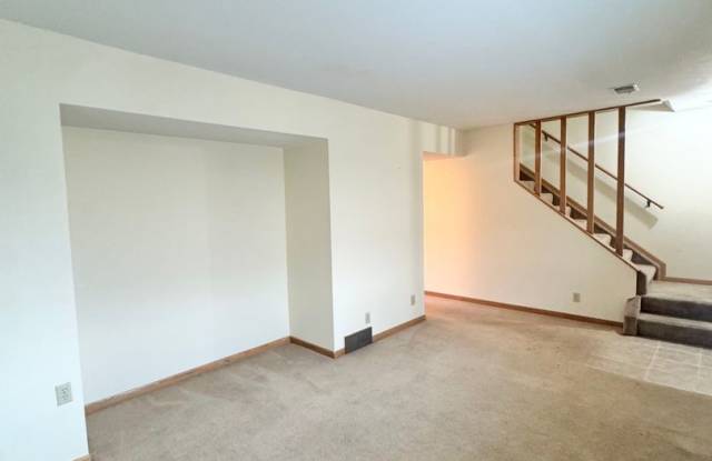 2723 N 93rd Street Apartments Gallery 3