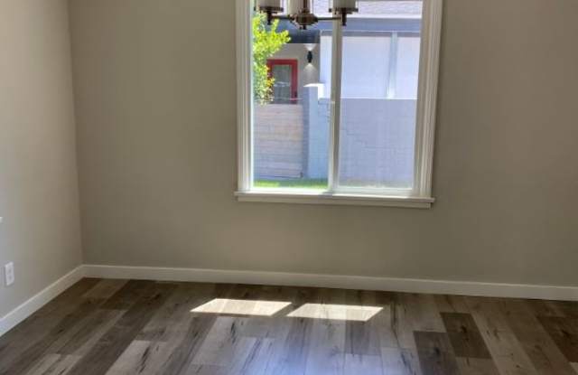 15216 Runnymede Stree Gallery 4