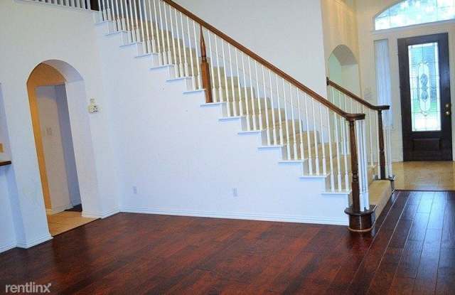 4540 Risinghill Drive Gallery 4