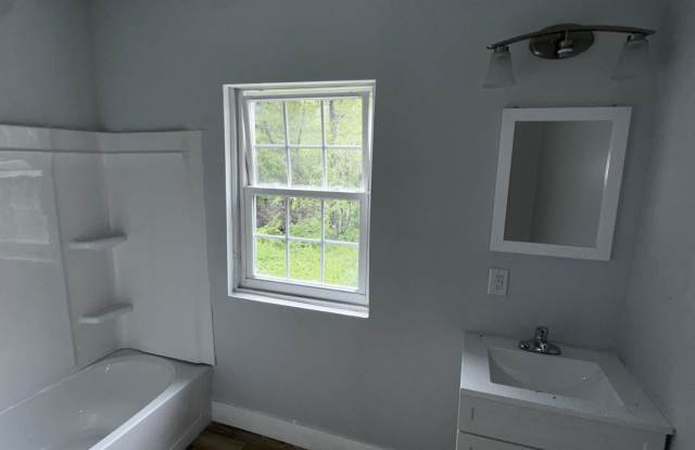 1009 Ellsworth Place Gallery 4