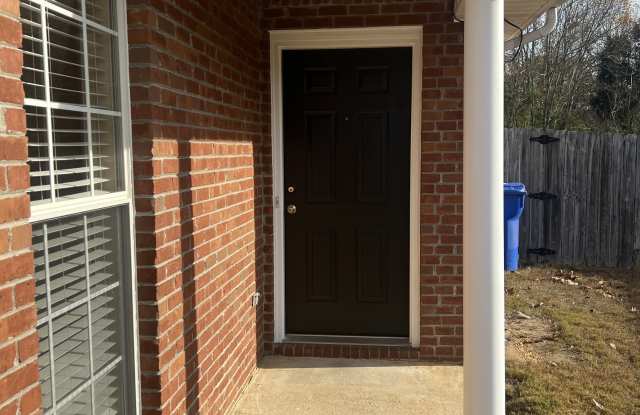 801 Cottage LanePrattville Gallery 4