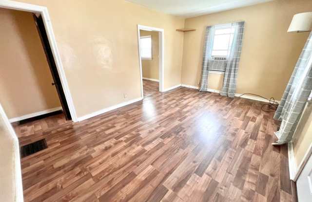 Beaver Falls - 2 bedroom 1 Bath Home Gallery 4