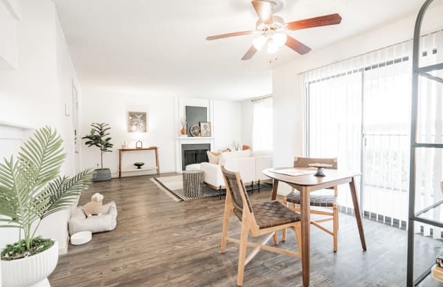 Riverwalk Apartments photos photos