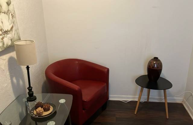 1915 Chatham St photos photos