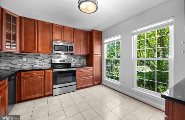 4731 LEYDEN Way Gallery 4