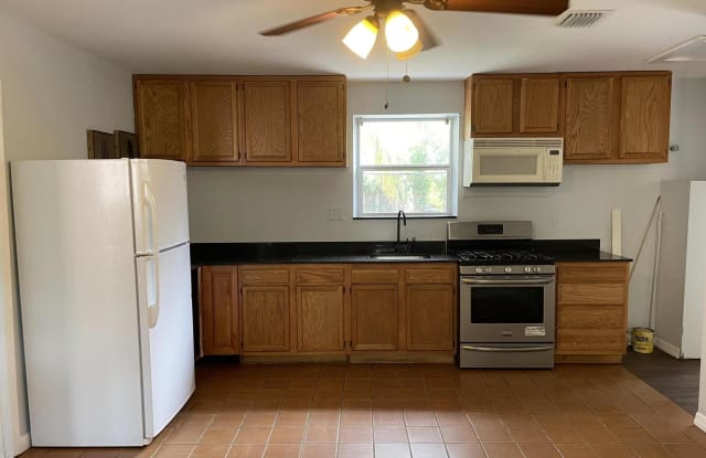 731 Tuscaloosa Street - 731 Tuscaloosa Street, West Palm Beach, FL 33405