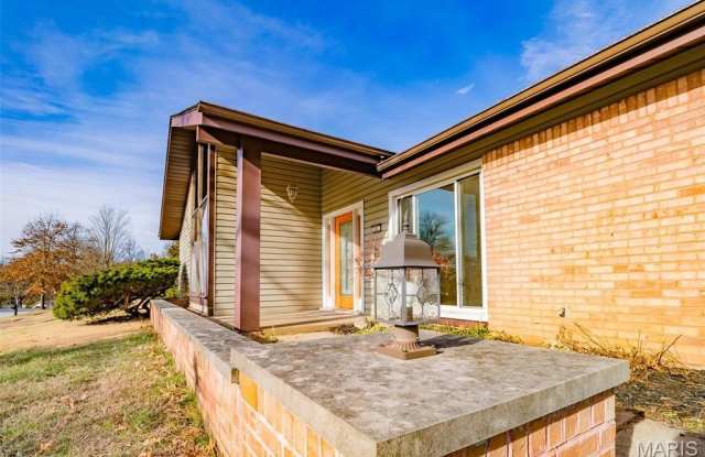 507 Glenmeadow Drive Gallery 3