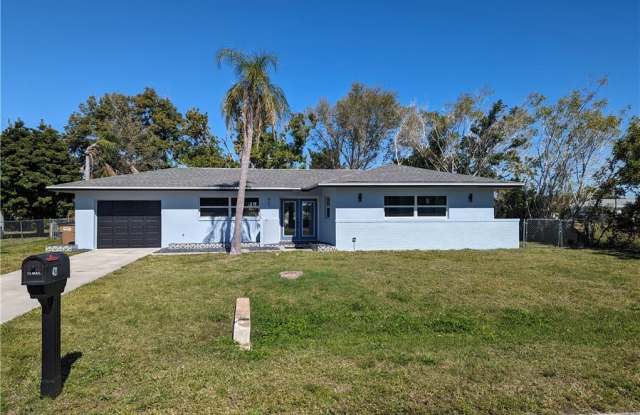421 Monterey Avenue - 421 Monterey Avenue, Cape Coral, FL 33904